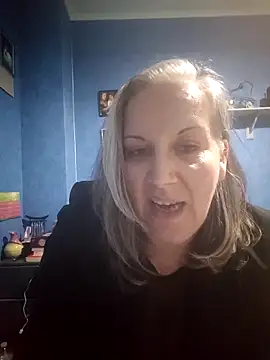 Feelineducentre online show from November 11, 8:20 pm