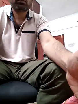 Snapshot of hairysub_india@xh chatting on October 24, 10:00 am hairysub indiaxh online show from October 24, 10:00 am