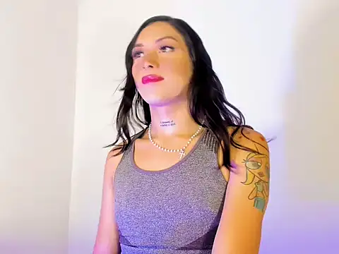 Snapshot of Megan_Gil_ chatting on September 14, 11:15 pm Megan Gil online show from September 14, 11:15 pm