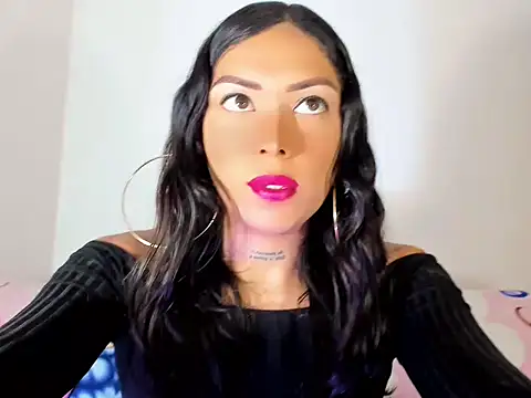 Snapshot of Megan_Gil_ chatting on October 15, 12:49 pm Megan Gil online show from October 15, 12:49 pm