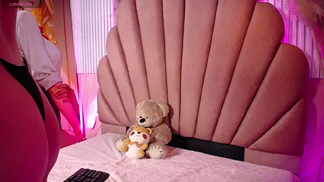 Pink Suni online show from October 30, 6:52 pm