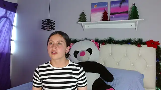 Zaaida  online show from December 16, 4:45 pm