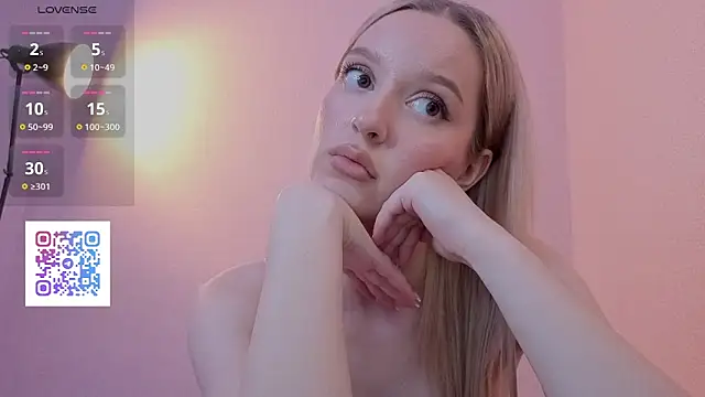 Snapshot of PickmeBabby chatting on November 7, 8:31 pm PickmeBabby online show from November 7, 8:31 pm