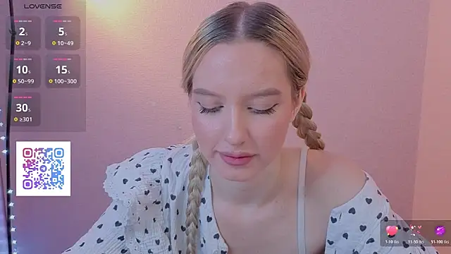 Snapshot of PickmeBabby chatting on November 21, 9:13 pm PickmeBabby online show from November 21, 9:13 pm