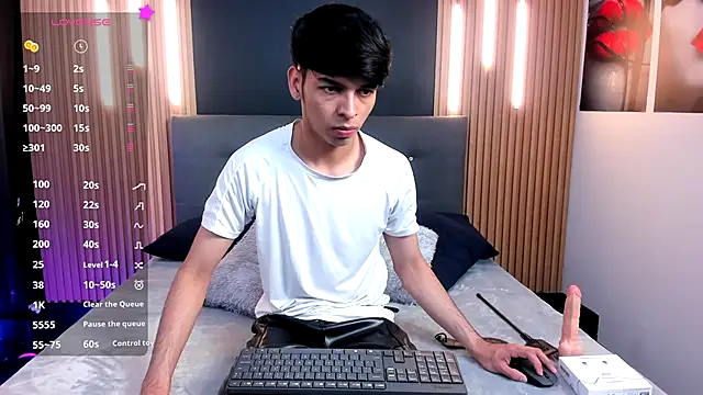 Snapshot of OnlyJos chatting on November 19, 7:58 pm OnlyJos online show from November 19, 7:58 pm