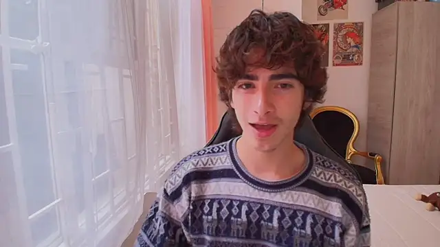 Nude Boy18 online show from October 13, 6:19 pm