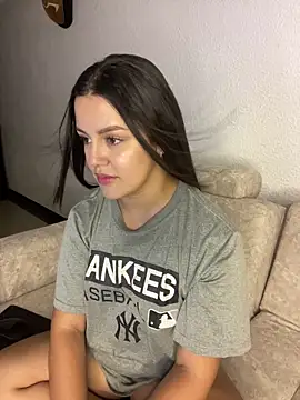 lunita sweet5 online show from September 13, 12:10 am