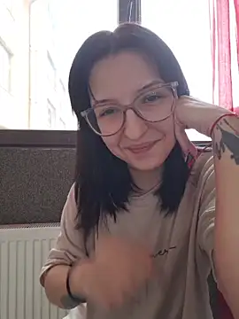 AllexyAle online show from March 12, 5:35 am