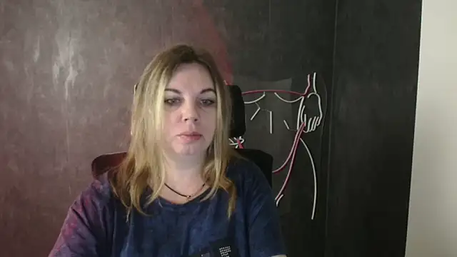 Snapshot of Jessica_Amore chatting on October 2, 5:25 am Jessica Amore online show from October 2, 5:25 am