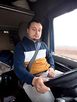 Snapshot of Amberdual chatting on October 28, 6:28 am Amberdual online show from October 28, 6:28 am