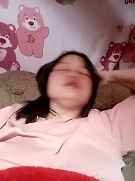 Snapshot of XoiXoi232 chatting on February 18, 3:46 am XoiXoi232 online show from February 18, 3:46 am