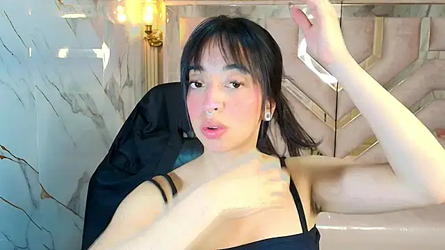 zoe r  online show from September 13, 3:17 am