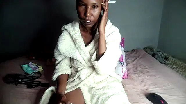Snapshot of blueyXxX chatting on April 21, 3:24 am blueyXxX online show from April 21, 3:24 am