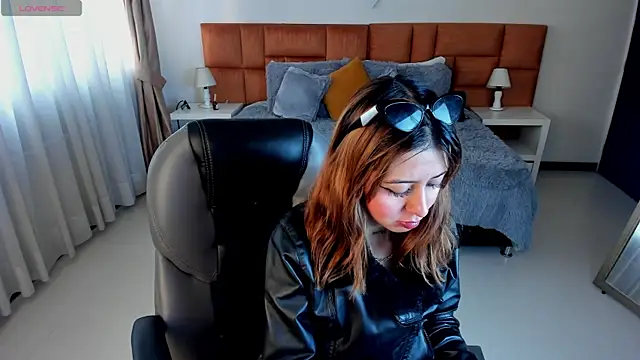 Catti Brie online show from October 23, 11:42 am