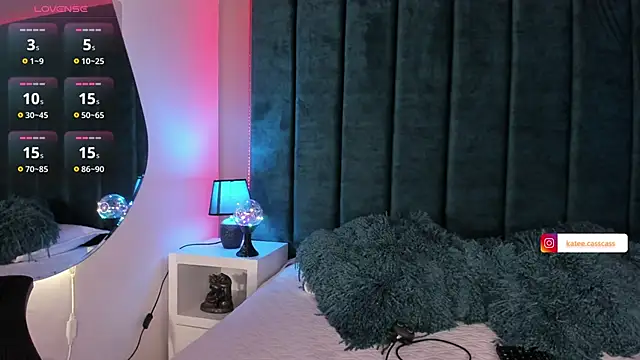 kate cass online show from October 1, 11:38 am