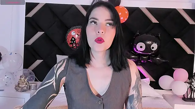 kate cass online show from October 26, 3:23 am