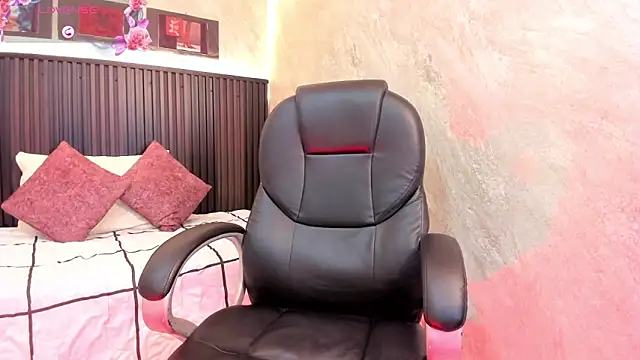 dark  nymph online show from September 17, 12:29 pm