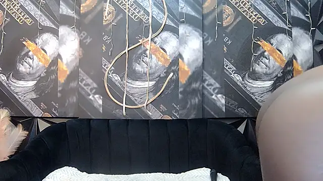 Lilmisbaddyxxx online show from December 5, 5:09 pm