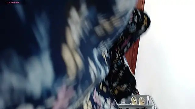 Snapshot of yury_m2_ chatting on March 3, 3:01 am yury m2 online show from March 3, 3:01 am