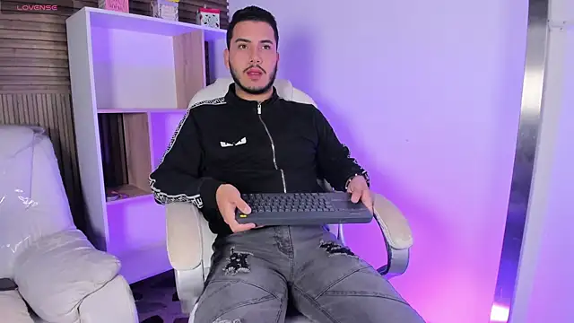 Axel grey  online show from October 10, 12:15 pm