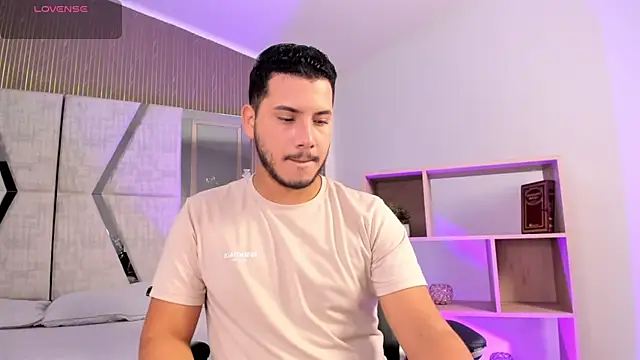 Axel grey  online show from February 17, 12:45 pm