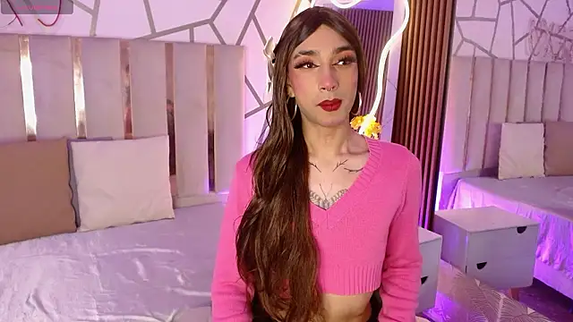 Snapshot of CYRUS_TAY chatting on February 18, 12:45 pm CYRUS TAY online show from February 18, 12:45 pm