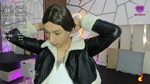 CYRUS TAY online show from April 4, 12:02 pm