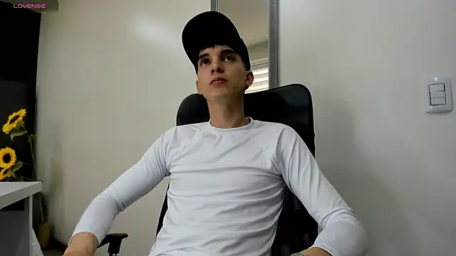 Jheampiiero online show from April 14, 7:09 pm