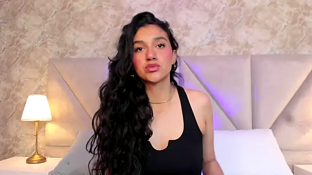 ValentiinaCruz online show from September 25, 10:13 pm