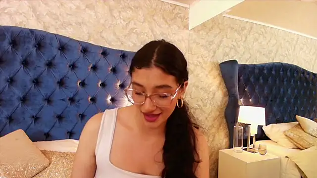 ValentiinaCruz online show from February 17, 9:21 pm