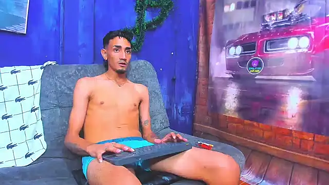 Snapshot of Sexvergon_26 chatting on February 8, 7:34 am Sexvergon 26 online show from February 8, 7:34 am