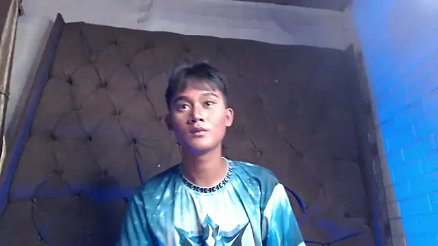 Snapshot of miss_char09 chatting on September 17, 2:30 pm miss char09 online show from September 17, 2:30 pm