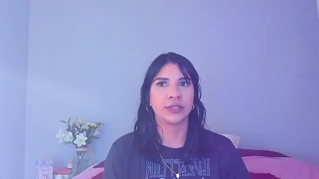 Laura-angeel online show from December 1, 8:47 pm