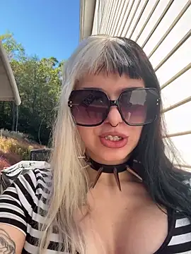 Snapshot of Paige_Turner chatting on October 6, 6:16 pm Paige Turner online show from October 6, 6:16 pm