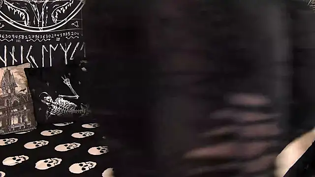 Snapshot of Paige_Turner chatting on November 25, 2:11 am Paige Turner online show from November 25, 2:11 am