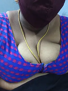 Snapshot of TAMIL_ELAKKIYA chatting on June 17, 11:38 pm TAMIL ELAKKIYA online show from June 17, 11:38 pm