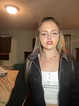 JuicyExxxperience online show from October 23, 10:03 am