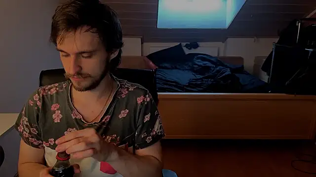 Snapshot of Bez3ybik chatting on February 11, 7:46 am Bez3ybik online show from February 11, 7:46 am