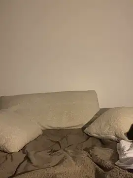 Snapshot of BrumeLove chatting on February 19, 9:27 am BrumeLove online show from February 19, 9:27 am