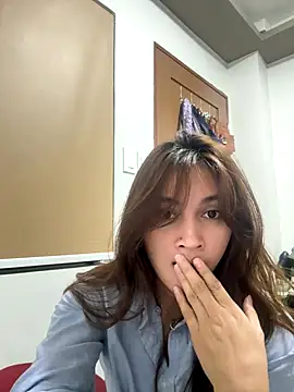 LanySylvia online show from October 20, 3:01 pm