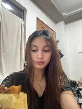 LanySylvia online show from December 22, 5:43 pm