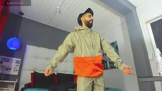 Yiyo10  online show from February 11, 3:55 am