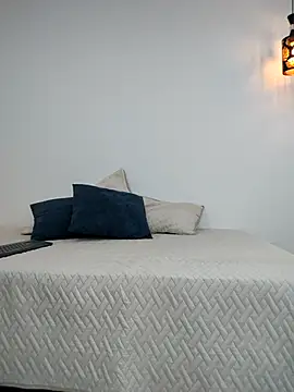 Snapshot of damian_bull chatting on September 13, 7:57 pm damian bull online show from September 13, 7:57 pm