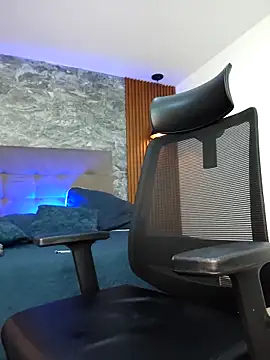 Snapshot of damian_bull chatting on September 27, 9:09 pm damian bull online show from September 27, 9:09 pm