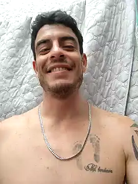 Snapshot of damian_bull chatting on October 13, 7:25 pm damian bull online show from October 13, 7:25 pm