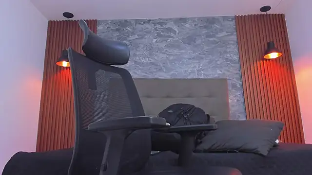 Snapshot of damian_bull chatting on November 2, 8:11 pm damian bull online show from November 2, 8:11 pm