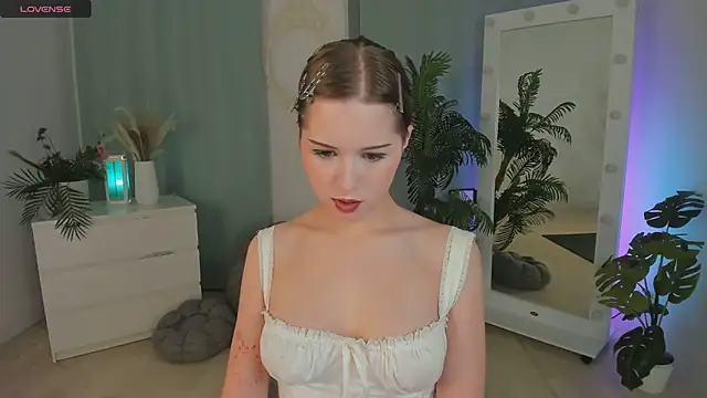 JanetMoor online show from November 28, 8:44 pm