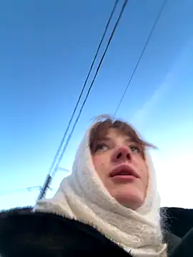 Snapshot of Only_April chatting on January 6, 6:39 am Only April online show from January 6, 6:39 am