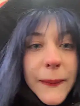 Snapshot of Only_April chatting on February 4, 8:20 am Only April online show from February 4, 8:20 am