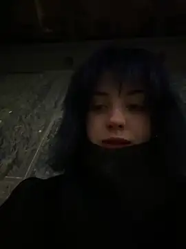 Snapshot of Only_April chatting on February 25, 4:11 am Only April online show from February 25, 4:11 am